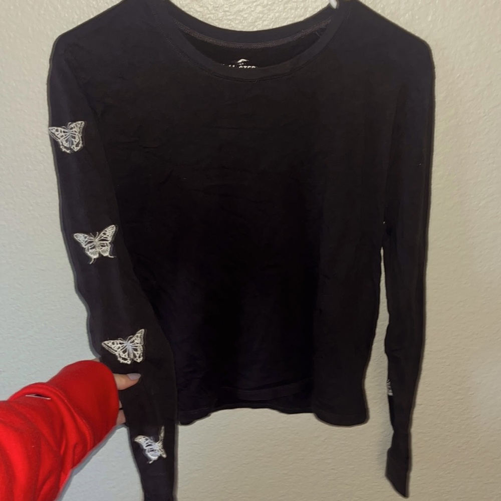 gray hollister long sleeve
